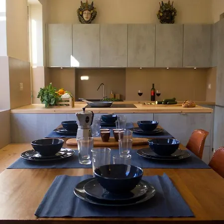 Schiara Appartamento Napoli