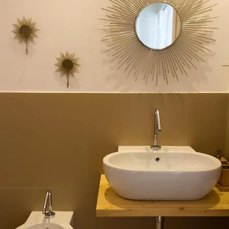 Schiara Appartamento Napoli